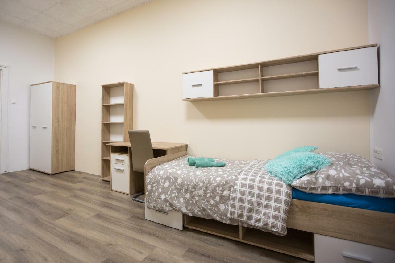 Minidorm Rooms In Heart Of City Center Maribor Extérieur photo