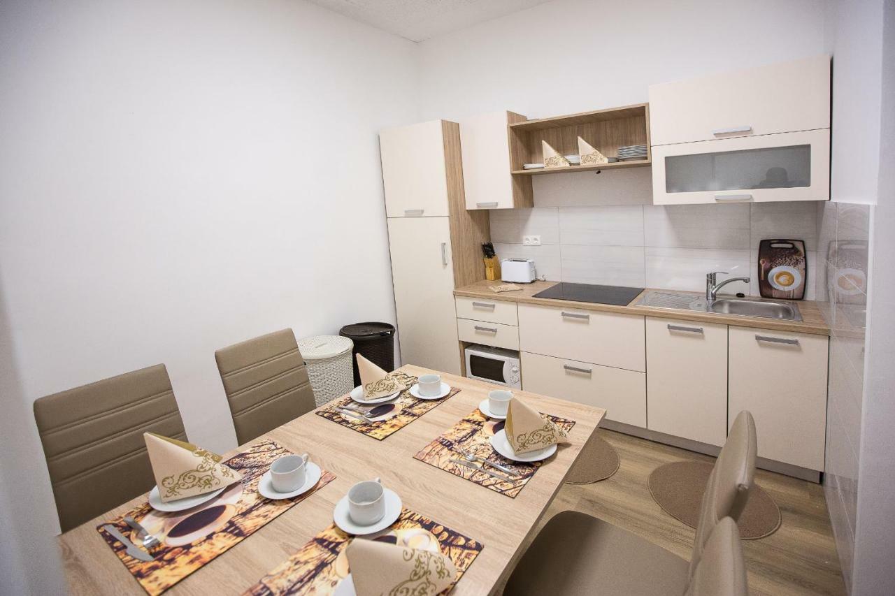Minidorm Rooms In Heart Of City Center Maribor Extérieur photo